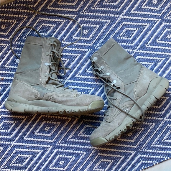 nike special forces boot